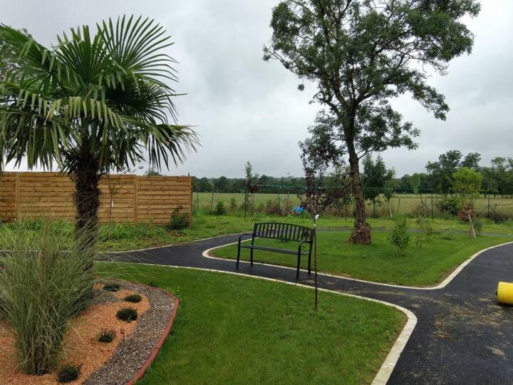 Belle Quercynoise Piscine Jacuzzi Partages Septfonds Exterior foto